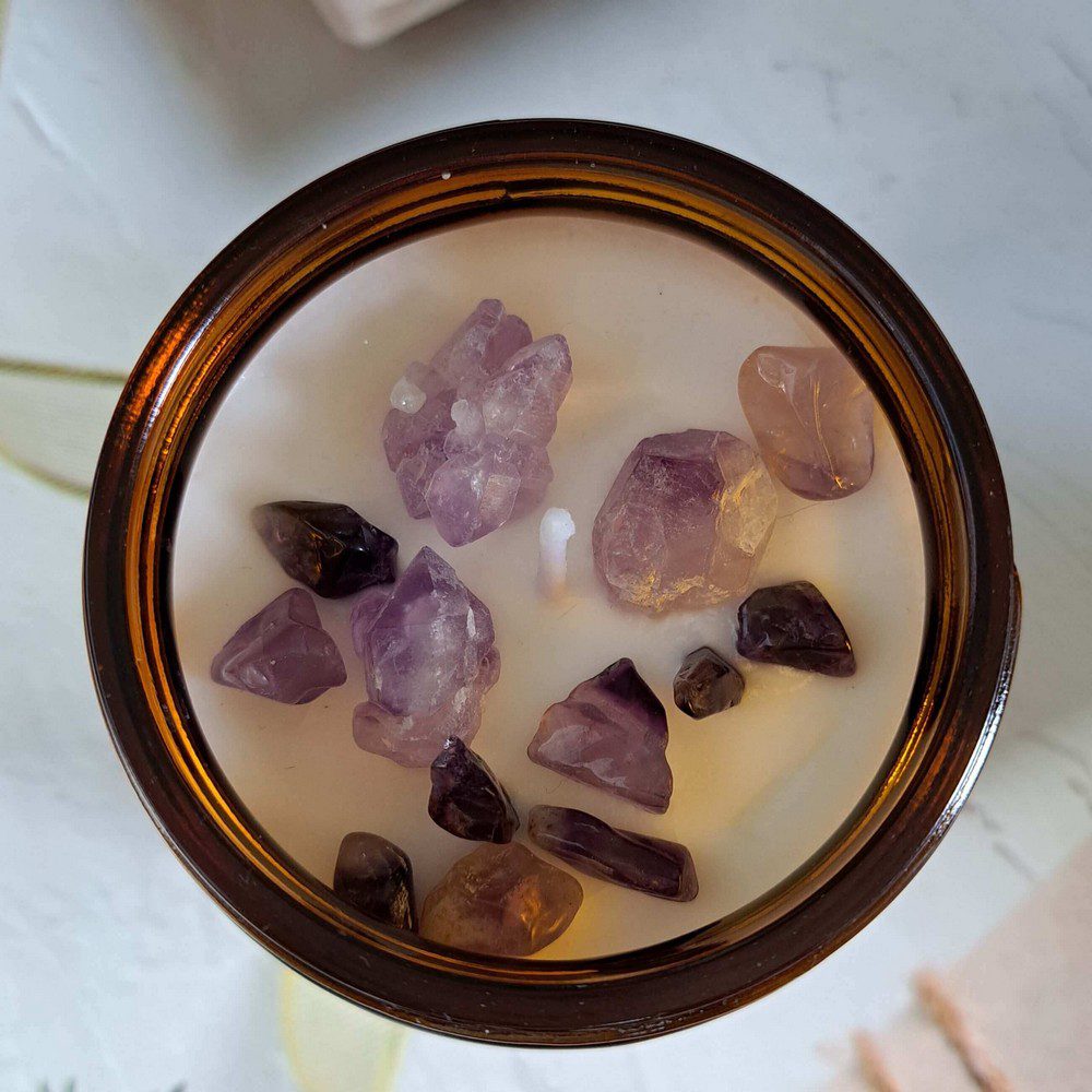 essential oil candle with amethyst crystal chips